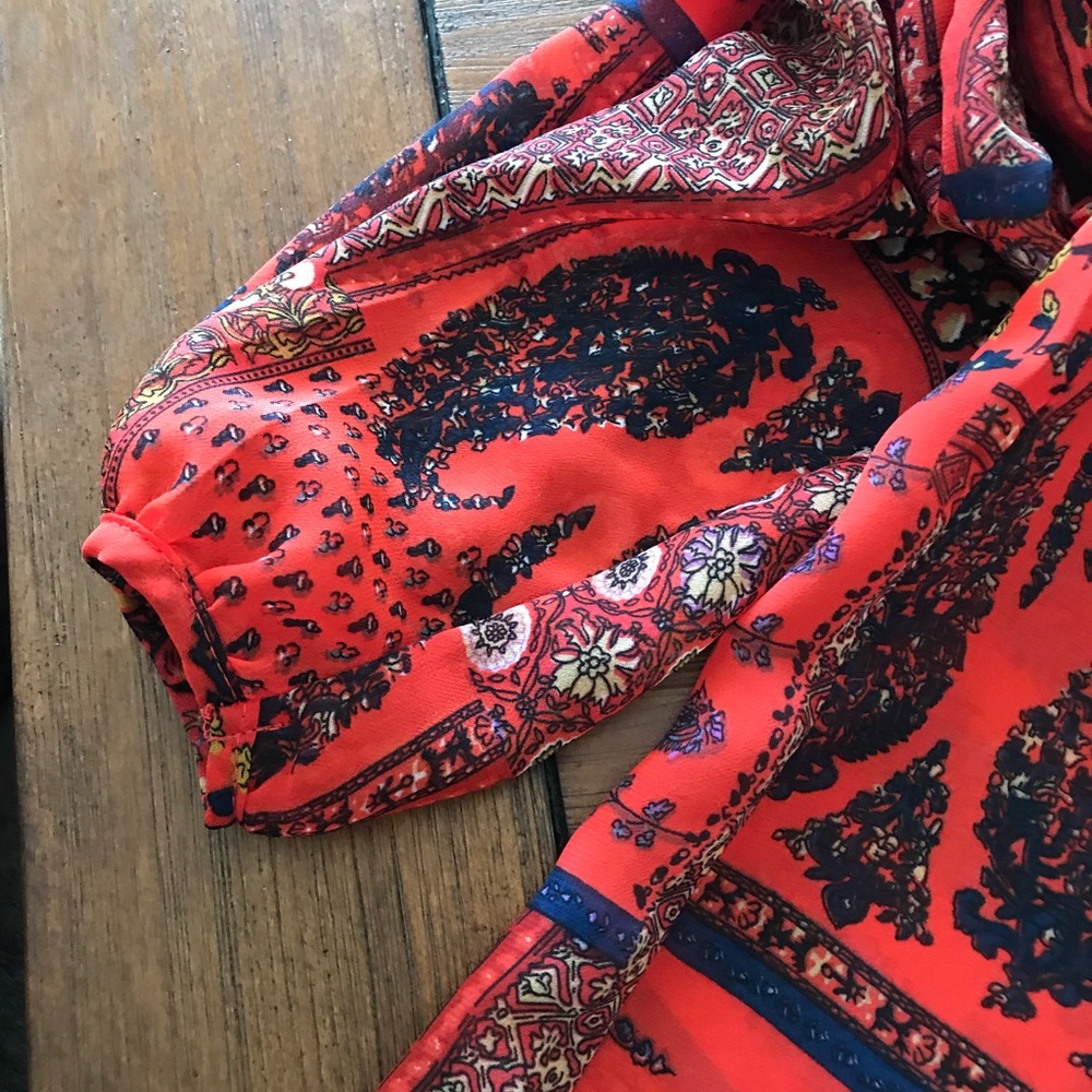 Red boho blouse 🌷 - Picture 3 of 6